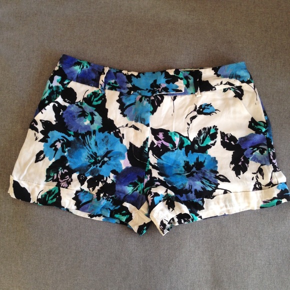 Love Ady Floral Print Soft Fabric Shorts - Picture 1 of 3